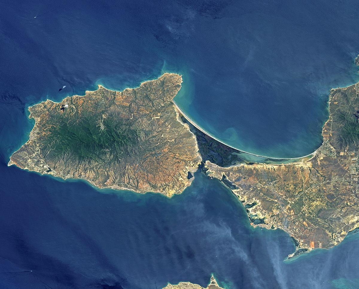 Amazing aerial video of Margarita Island, Venezuela