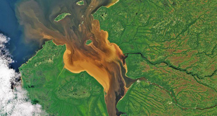 Rupert Bay in northern Quebec