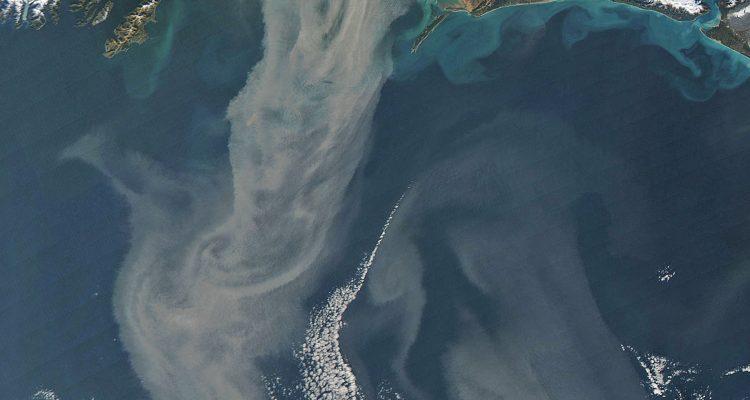 Dramatic image captures Alaskan dust storm