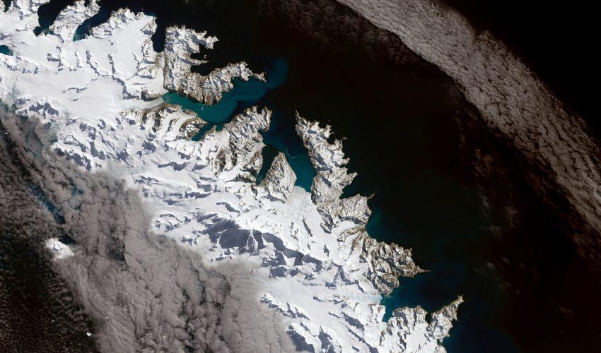 Glaciers retreat on South Georgia Island