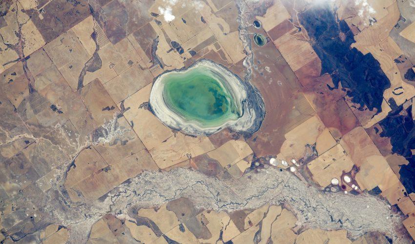 Lake Hinds in Western Australia