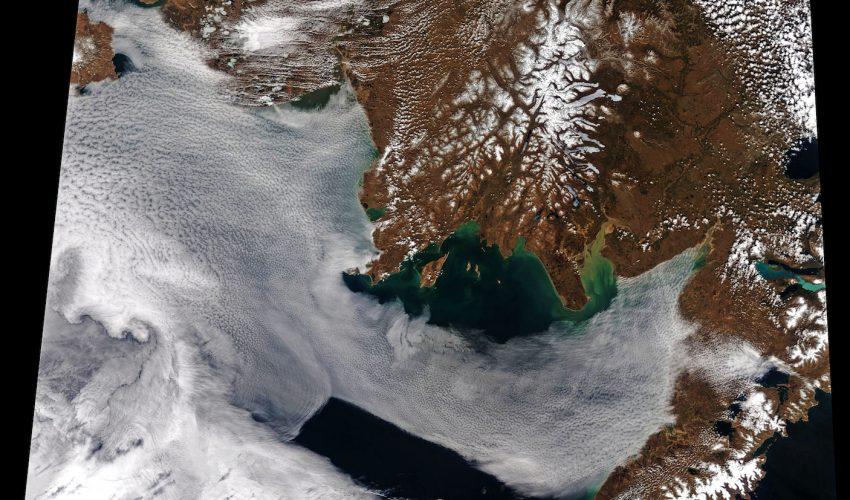 Wave clouds in southwestern Alaska