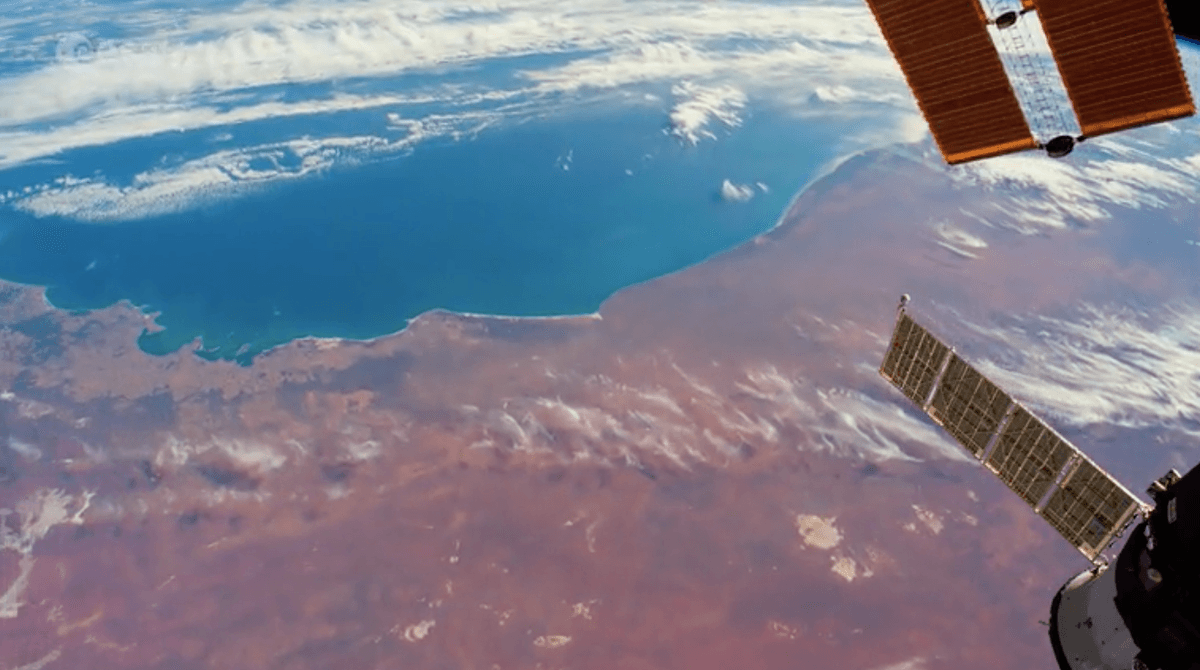 A timelapse trip over Australia