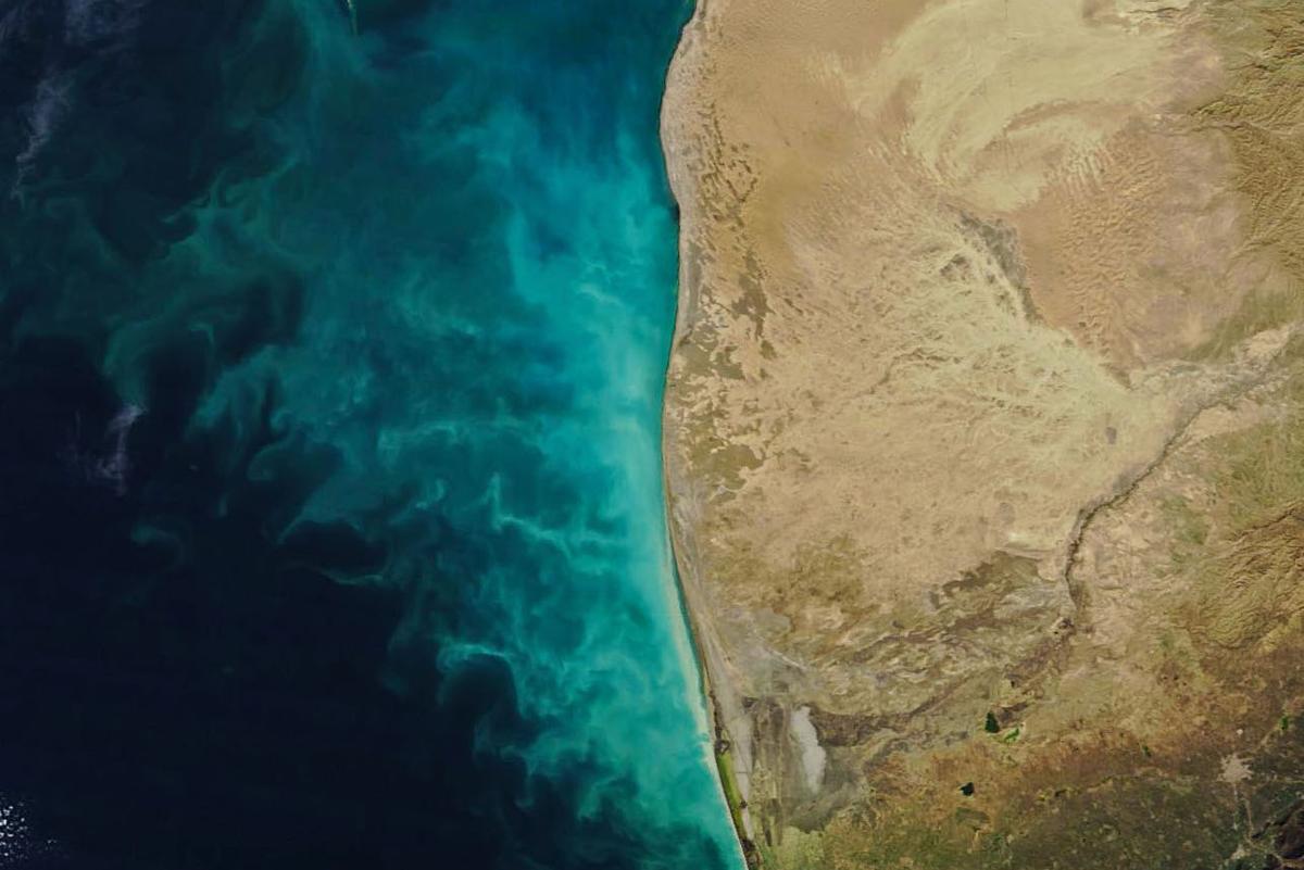 2018/02/Swirling-sediment-in-the-Caspian-Sea.jpg