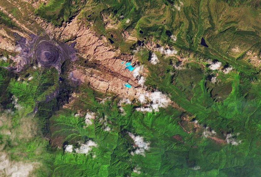 2018/02/Melting-tropical-glaciers-in-Indonesia.jpg
