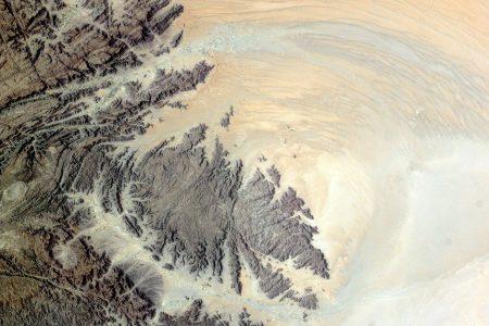 2019/02/yemendunes_earthkam_2017304_lrg.jpg