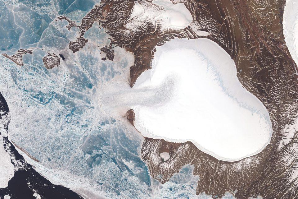 Cold-based glacier is moving at an unbelievable pace