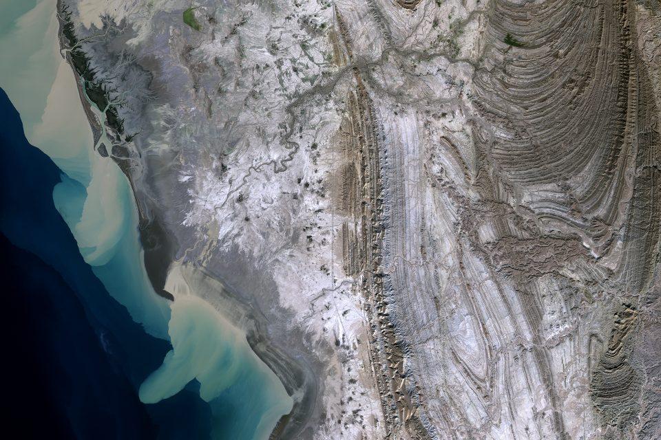 The Rud-e-Gaz and Rud-e-Hara rivers