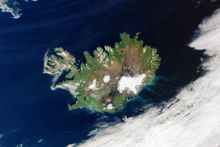 Cloud-free_Iceland.jpg