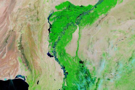 pakistanflooding_tmo_2020265_lrg.jpg
