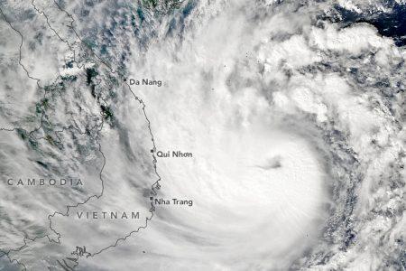 2020/10/typhoonmolave_amo_2020301.jpg