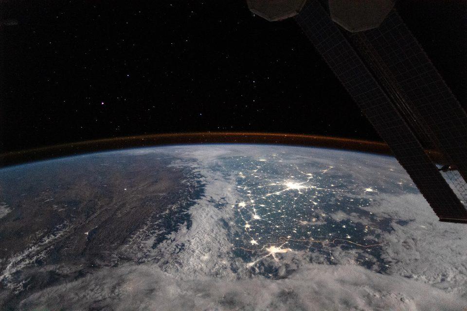 Two very different sides of the Himalayas