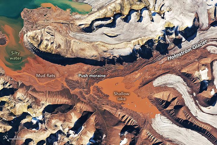 The fascinating rocky landscape of Svalbard