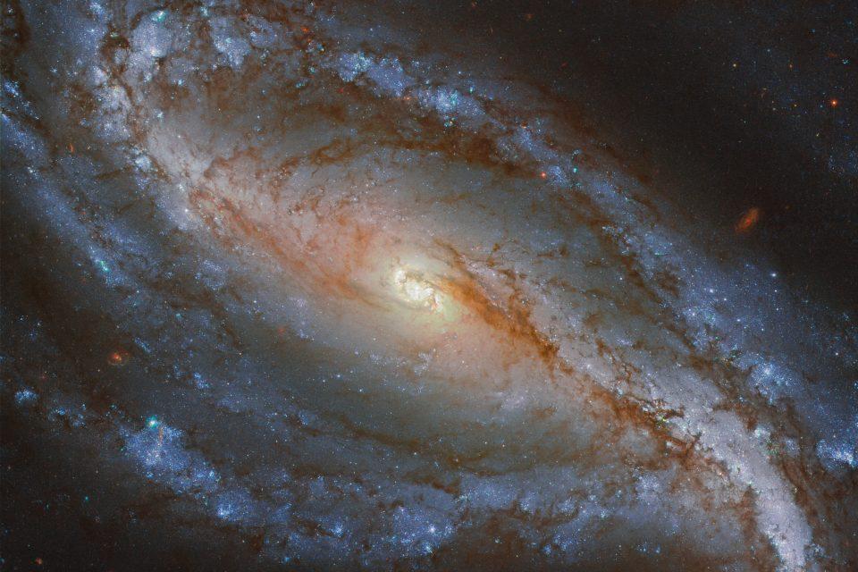 A perfect example of a barred spiral galaxy