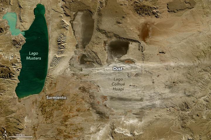 Dust storm across the central Patagonia
