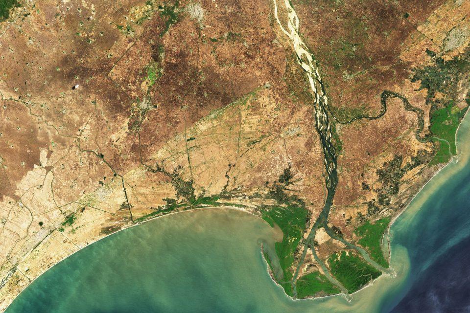 Sinking land makes sea level rise even more dangerous