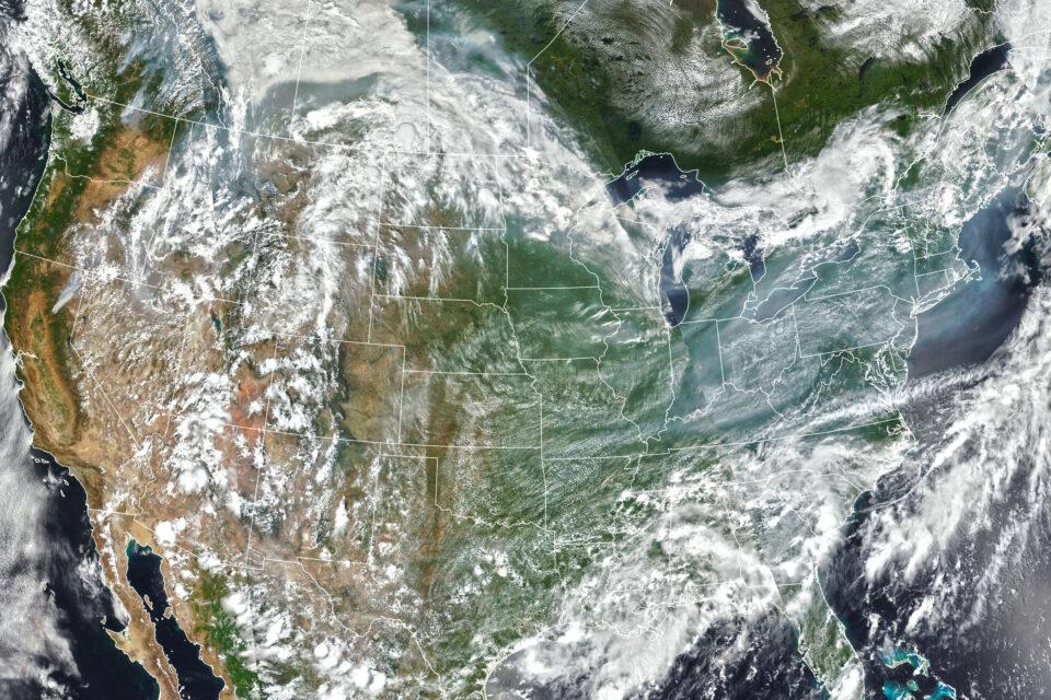 Wildfire smoke pours across the United States