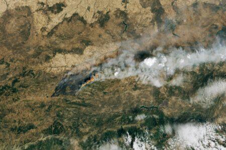 spainfire_oli_2021227_lrg2.jpg