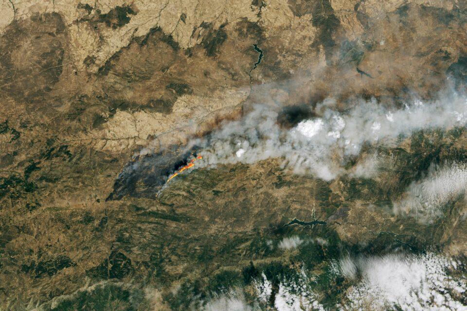 Extreme heat and fire scorch central Spain