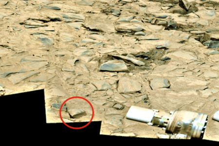 2021/09/Bible-on-Mars.png