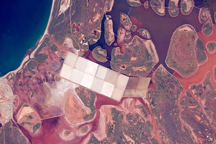 32. Salt ponds in Western Australia