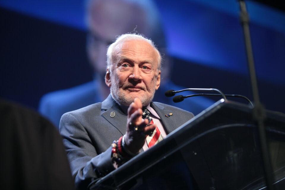 Buzz Aldrin speaking with attendees at the 2016 Cloud Summit