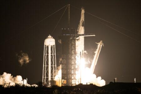 2021/10/Crew-1-LIFTOFF-USE-THIS.jpg