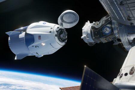2021/10/Docked-on-Space-Station.jpg