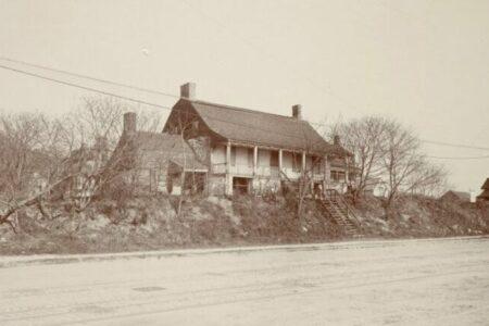 2021/11/21-Dyckman-Farmhouse-768w.jpg