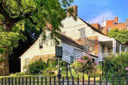 2021/11/24-Dyckman-Farmhouse-768w.jpg