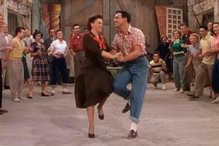 2021/11/Barndance-768w.jpg