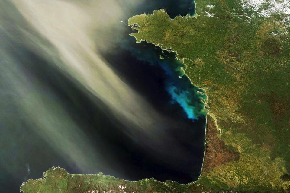Desert dust over the Bay of Biscay