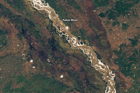 2023/05/alaskaice_oli2_2023134.jpg