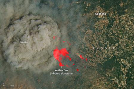 2023/07/rhodesislandfire_oli_2023200-1.jpg