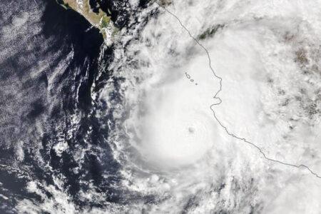 2023/10/hurricanelidia_vir2_2023283_lrg.jpg