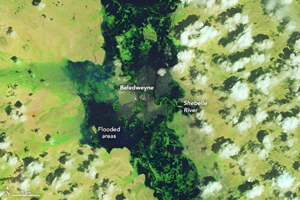 Once-in-a-century flooding devastates Somalia
