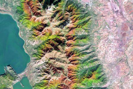 2024/11/Europe-fall-colors2.jpg