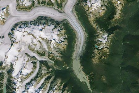 2024/12/Klinaklini-Glacier.jpg