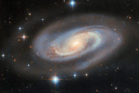 2025/06/Black-hole-galaxy-.jpg