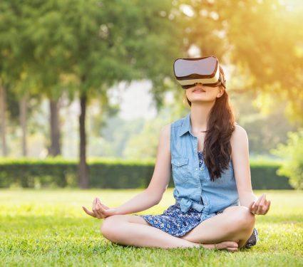 2025/07/Virtual-reality-chronic-pain.jpg
