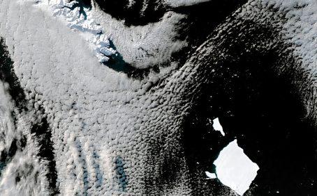 2025/08/iceberg-A-23a-.jpg