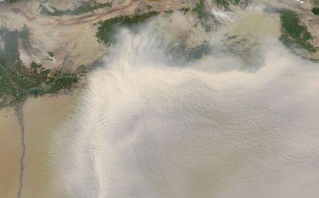 2025/09/Tarim-Basin-dust.jpg